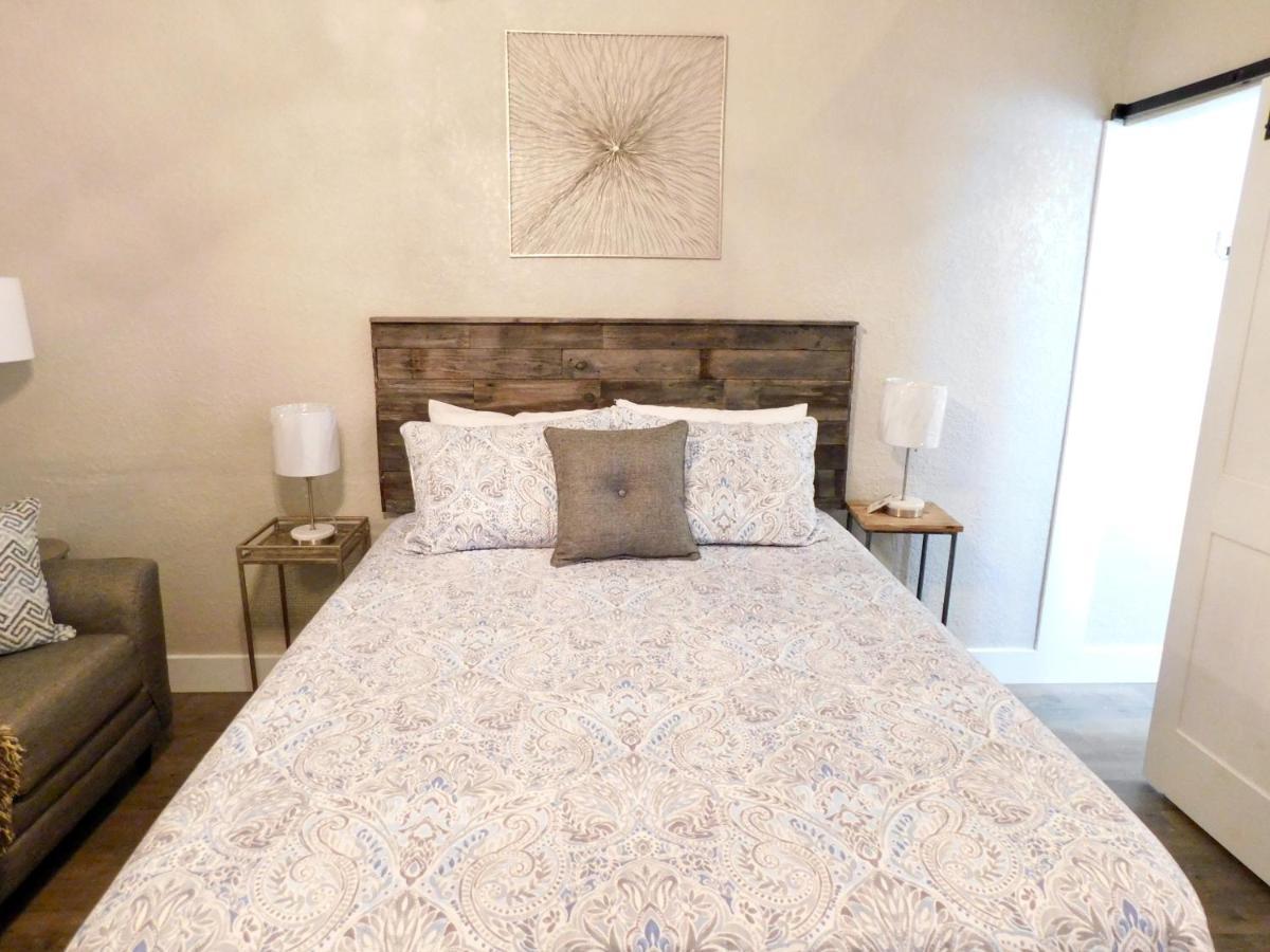 Budget Friendly Condo Within Walking Distance To The Beach! Gulf Shores Extérieur photo