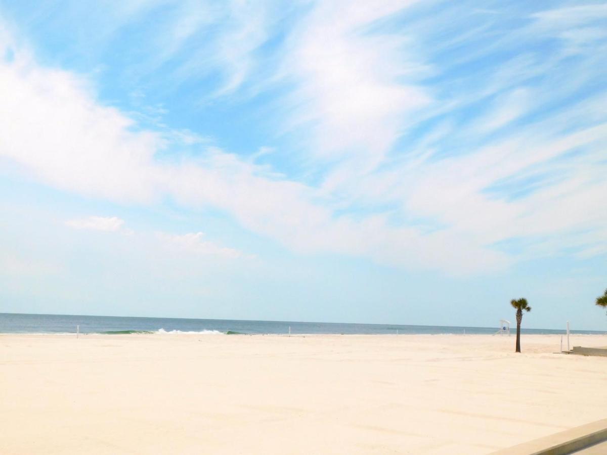 Budget Friendly Condo Within Walking Distance To The Beach! Gulf Shores Extérieur photo